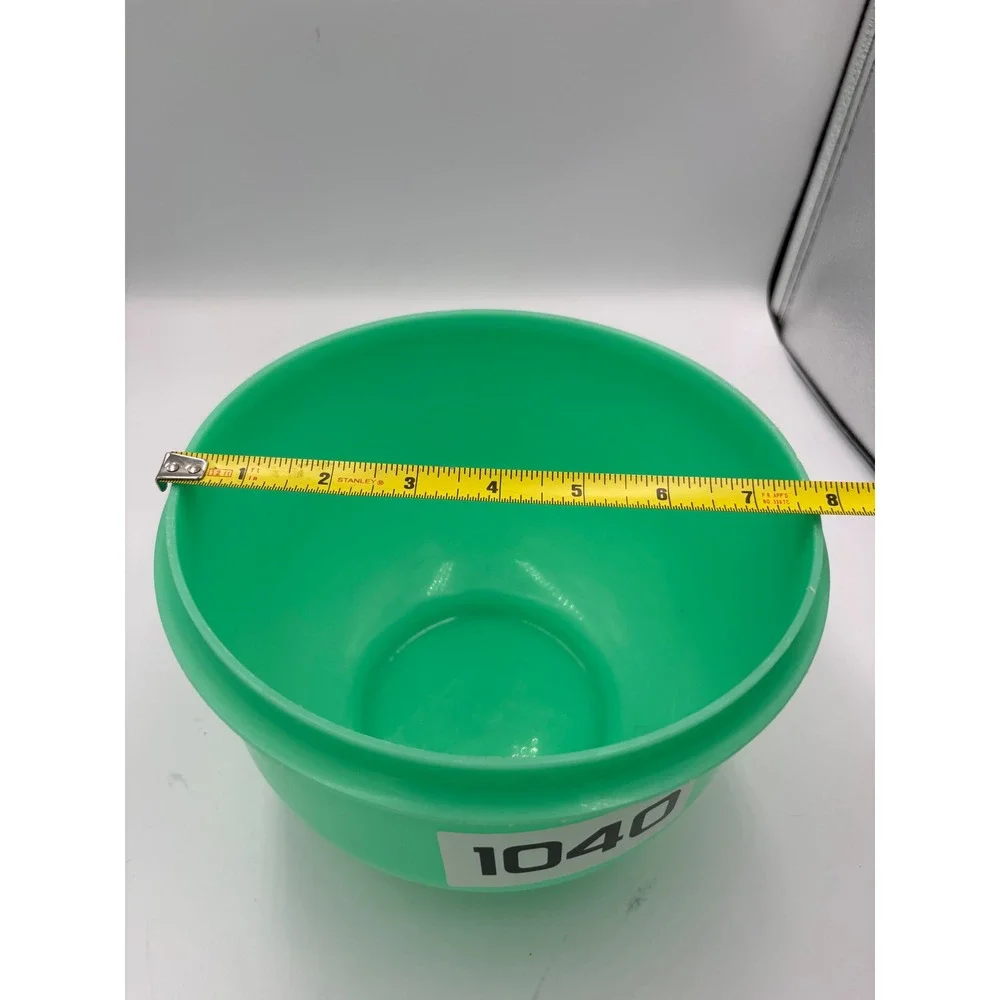 Vintage Tupperware Green Wonderlier Bowl 1424-3 Made in USA Mixing Storage Bowl